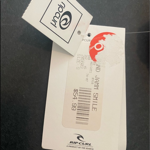 Rip curl dress with tags still attached! - Picture 2 of 5